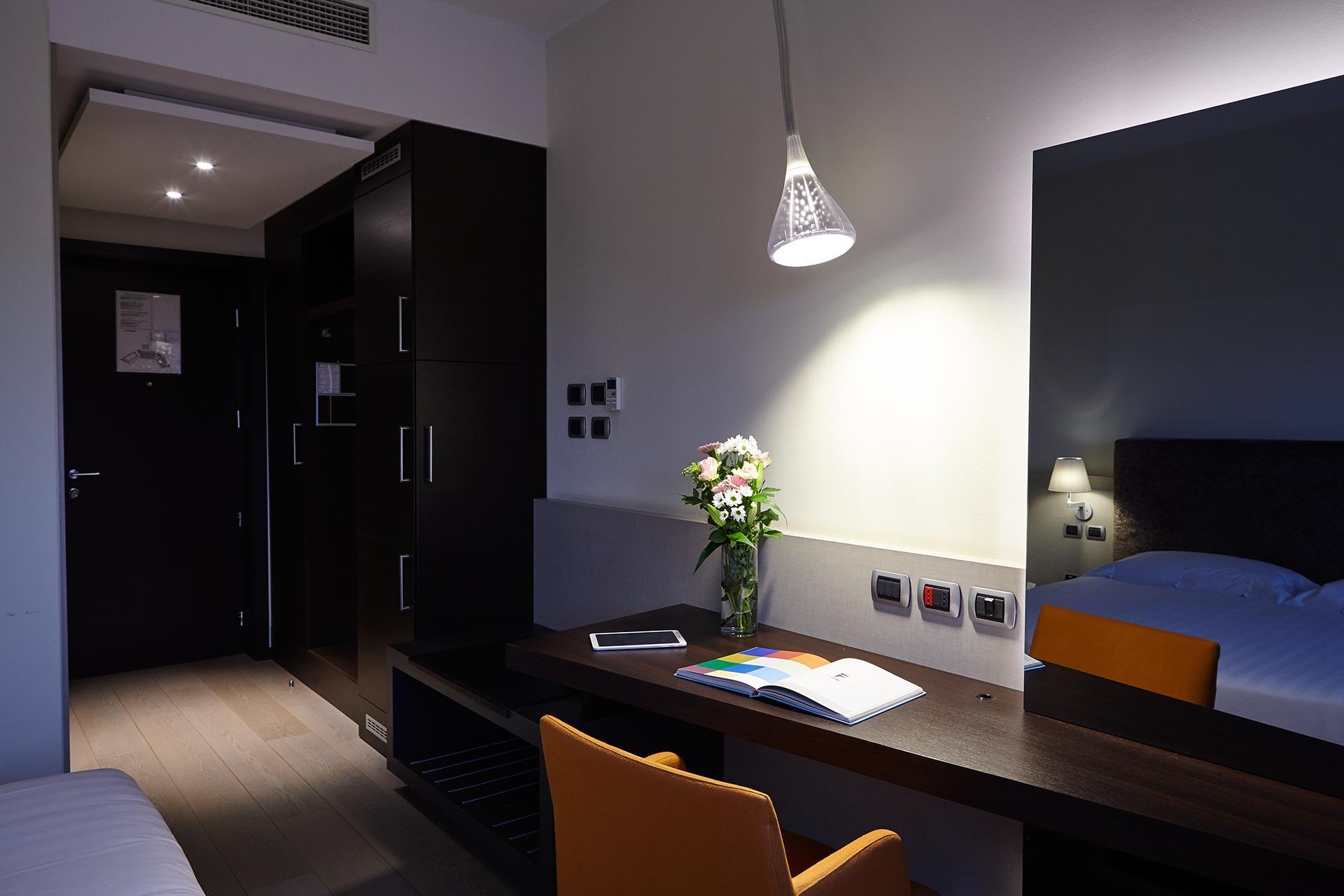 Rmh Modena Des Arts Hotel Kültér fotó