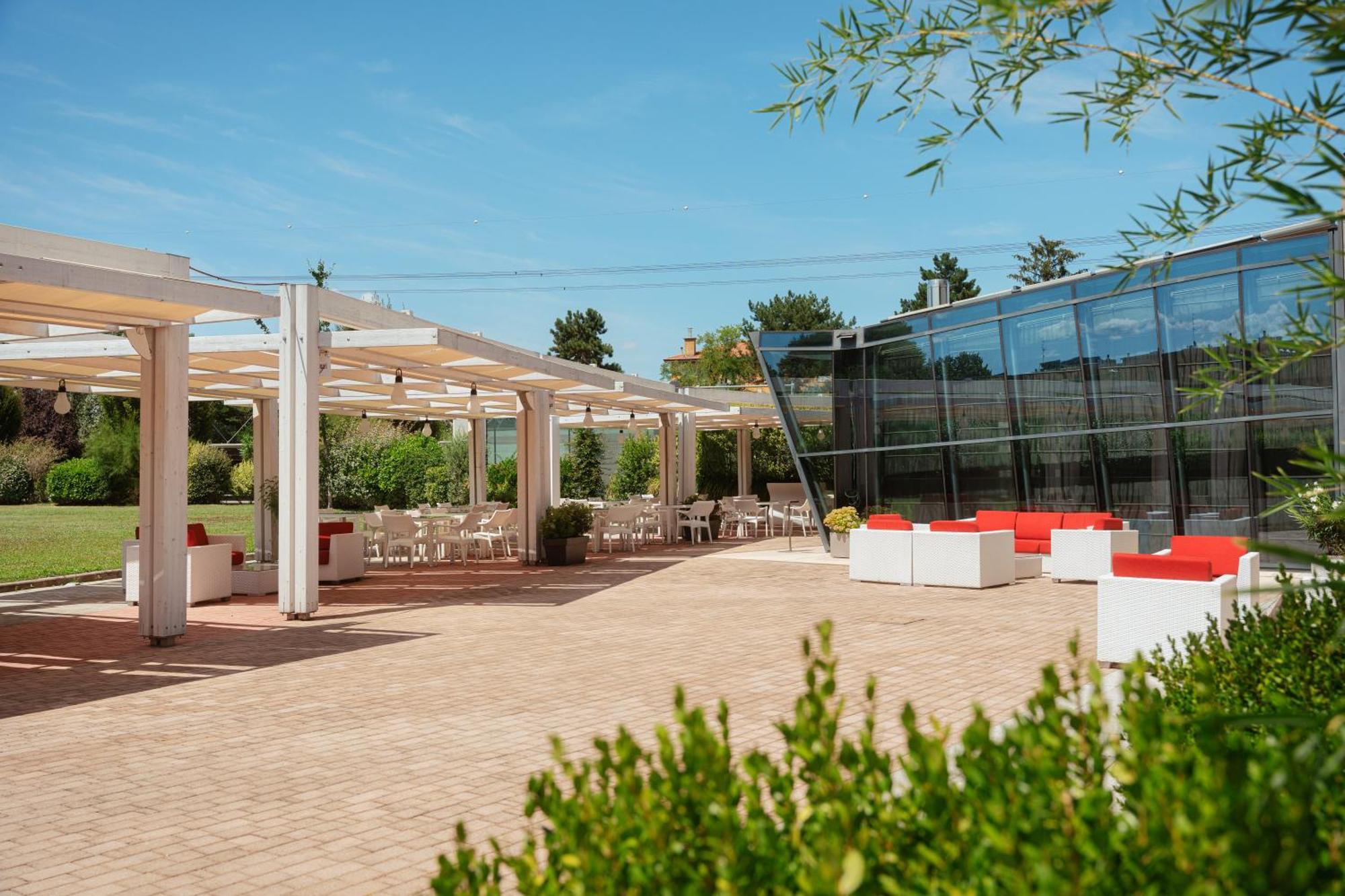 Rmh Modena Des Arts Hotel Kültér fotó